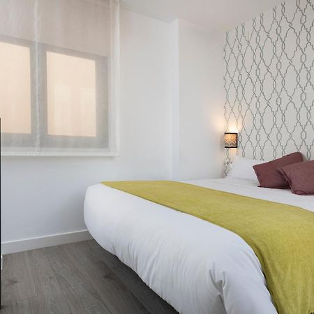 Suites Maestranza - Herreria By Magno Apartments เซบีญา ภายนอก รูปภาพ