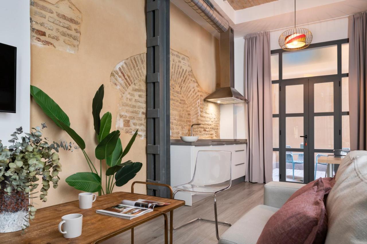 Suites Maestranza - Herreria By Magno Apartments เซบีญา ภายนอก รูปภาพ