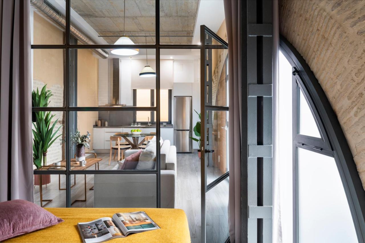 Suites Maestranza - Herreria By Magno Apartments เซบีญา ภายนอก รูปภาพ