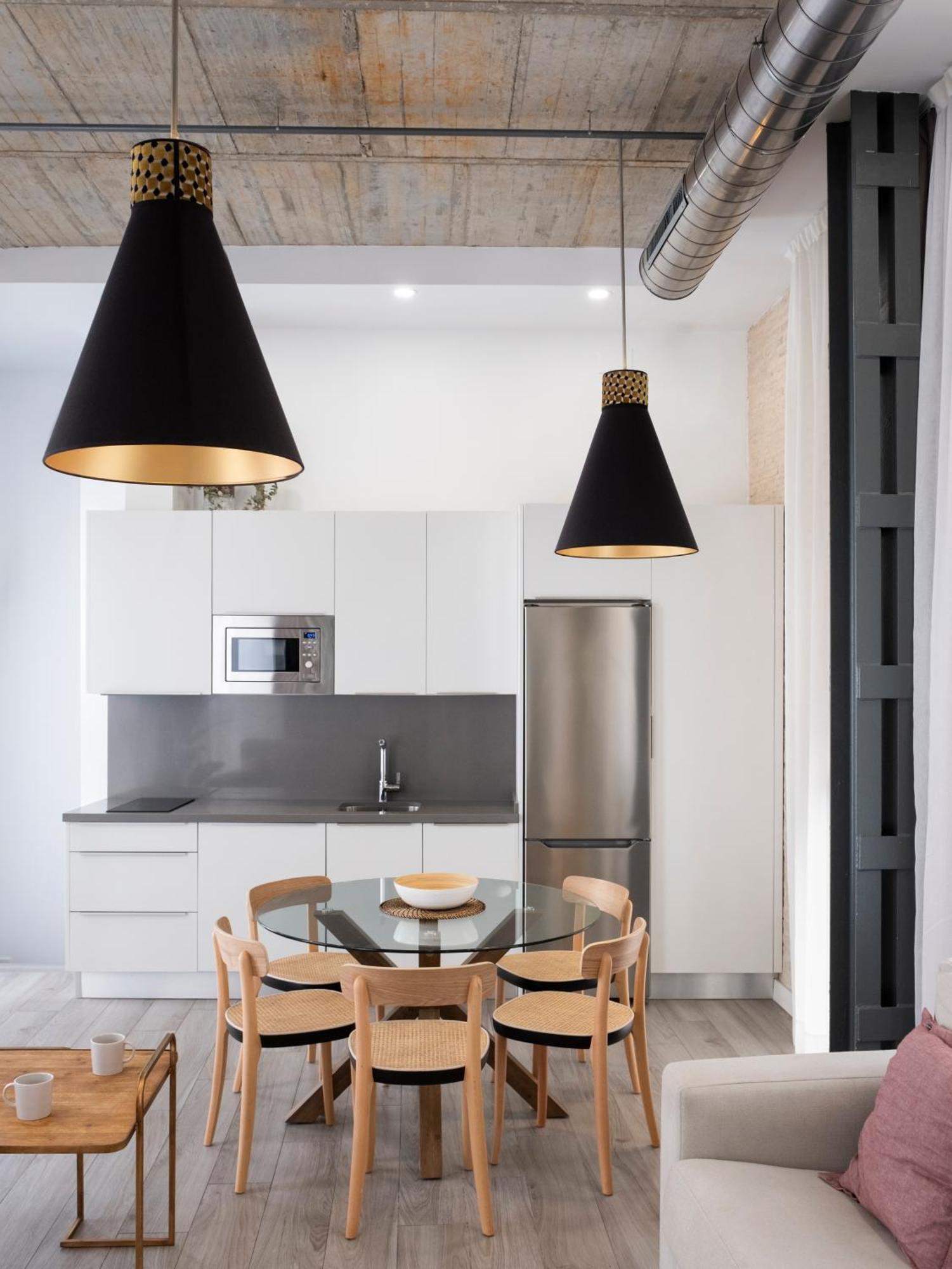 Suites Maestranza - Herreria By Magno Apartments เซบีญา ภายนอก รูปภาพ